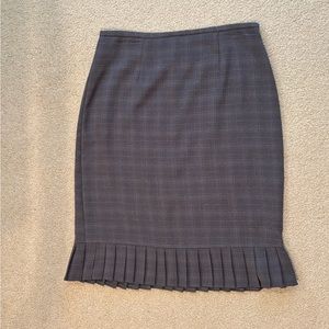 KC Spencer Gray Plaid Pencil Skirt - Size 8